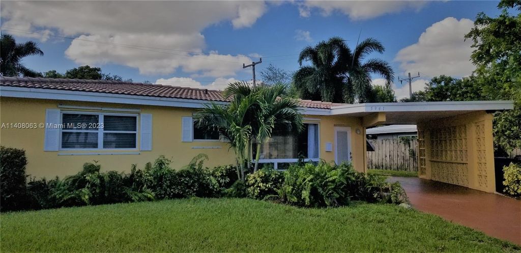 Photo of 5941 NE 22nd Ter, Fort Lauderdale, FL 33308 (MLS # A11408063)