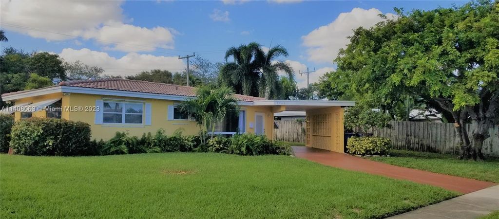 Photo of 5941 NE 22nd Ter, Fort Lauderdale, FL 33308 (MLS # A11408063)