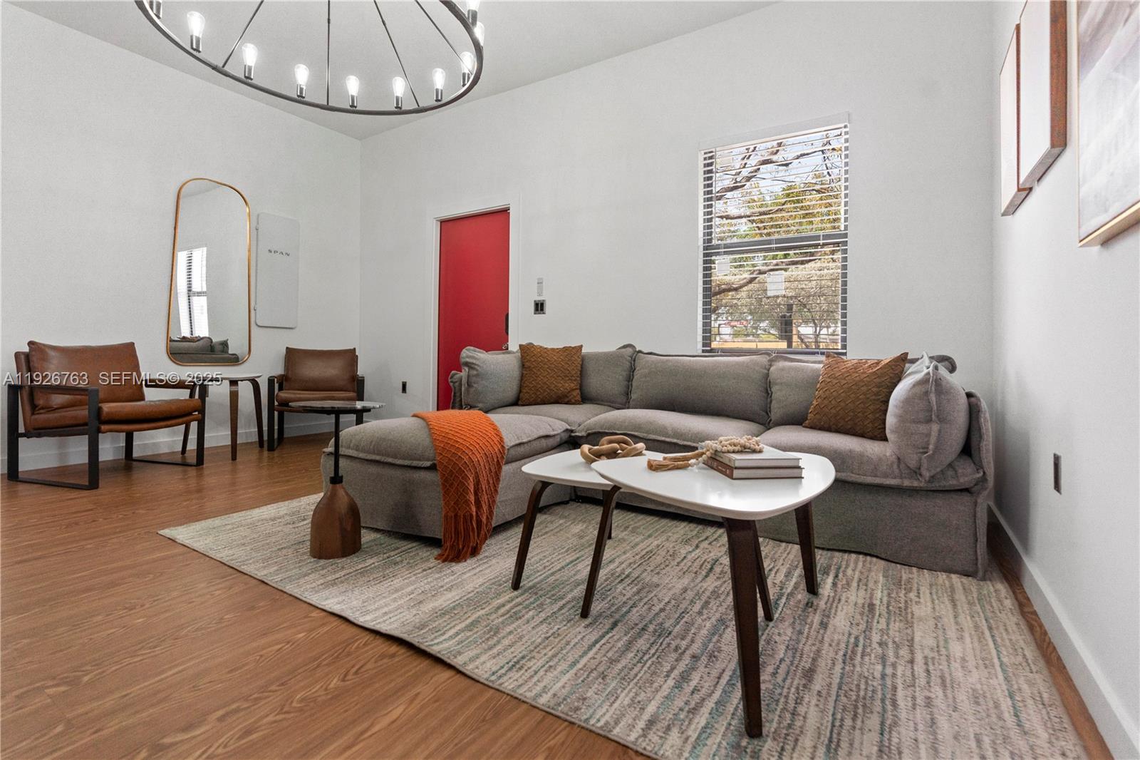 GLENDALE LAWNS REV PLAT - Residential Lease