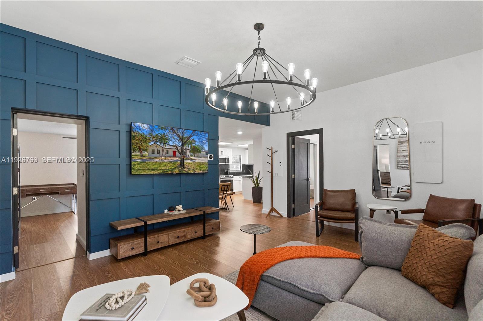 GLENDALE LAWNS REV PLAT - Residential Lease