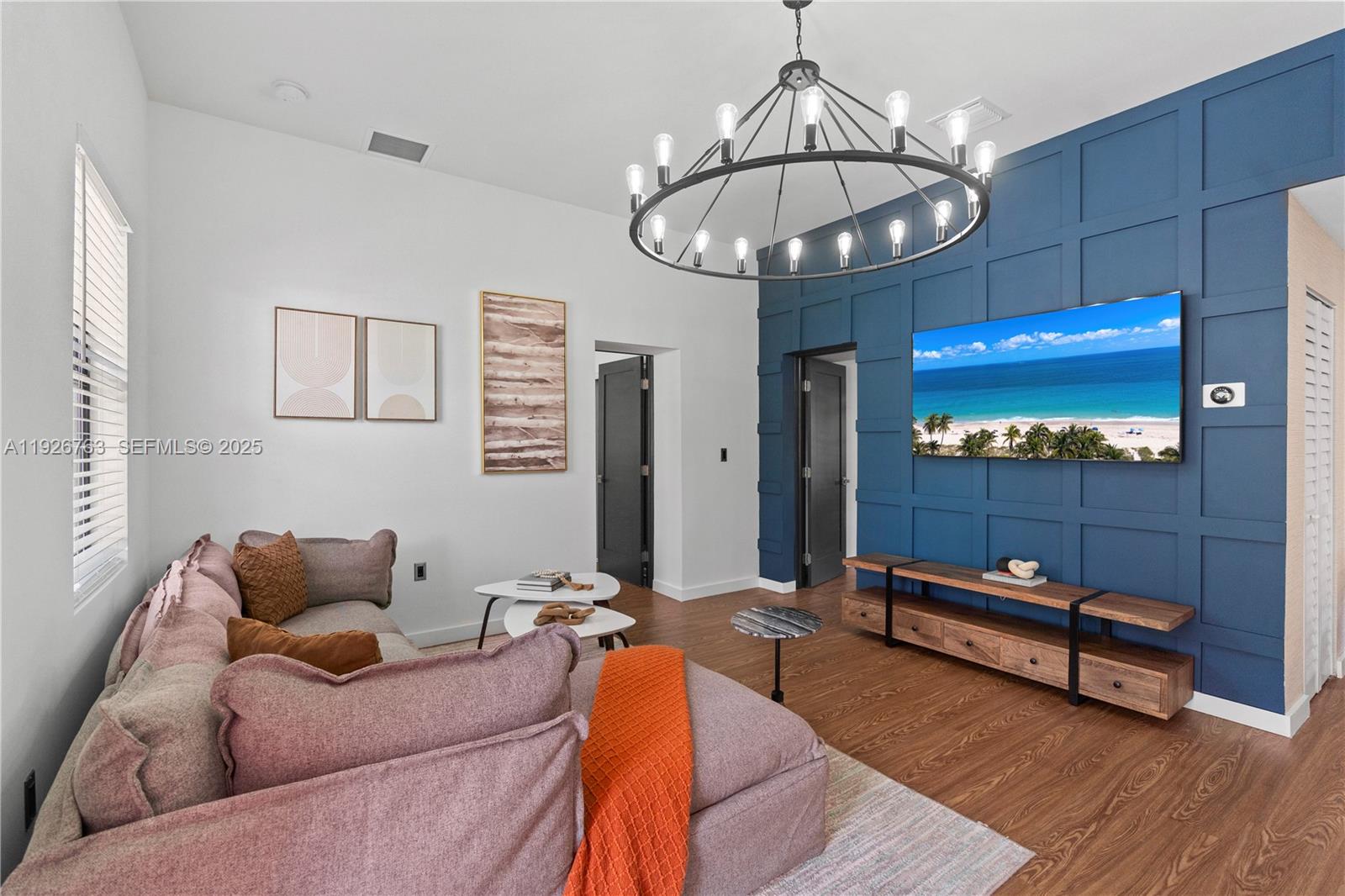 GLENDALE LAWNS REV PLAT - Residential Lease