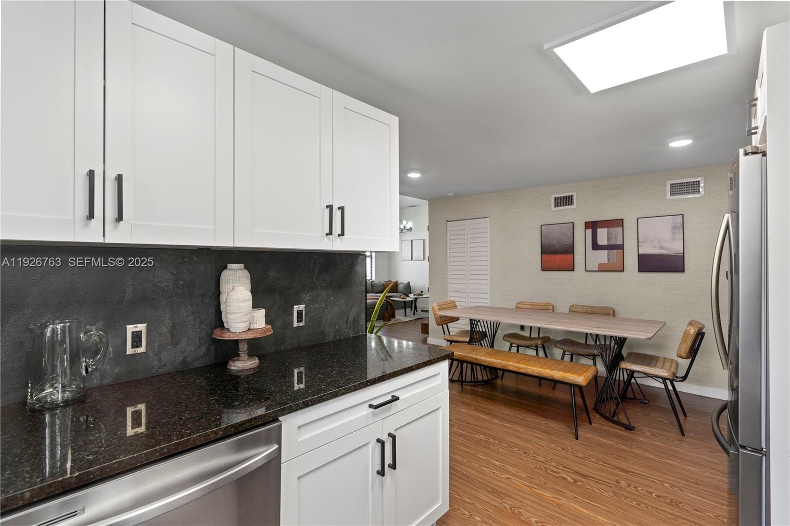 GLENDALE LAWNS REV PLAT - Residential Lease