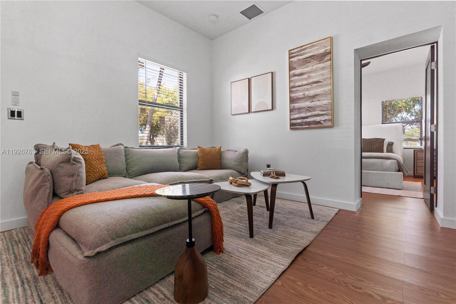 GLENDALE LAWNS REV PLAT - Residential Lease