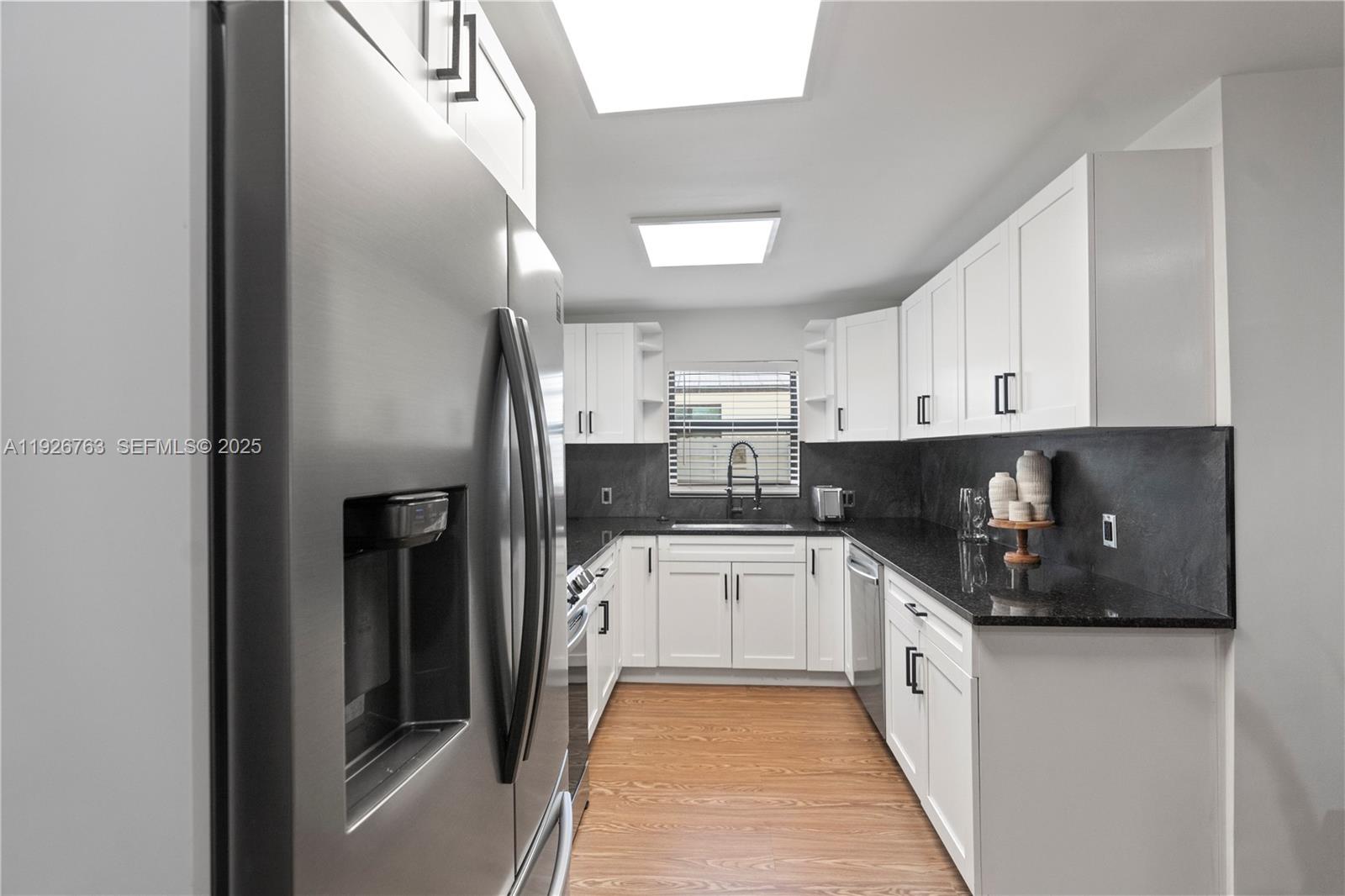 GLENDALE LAWNS REV PLAT - Residential Lease