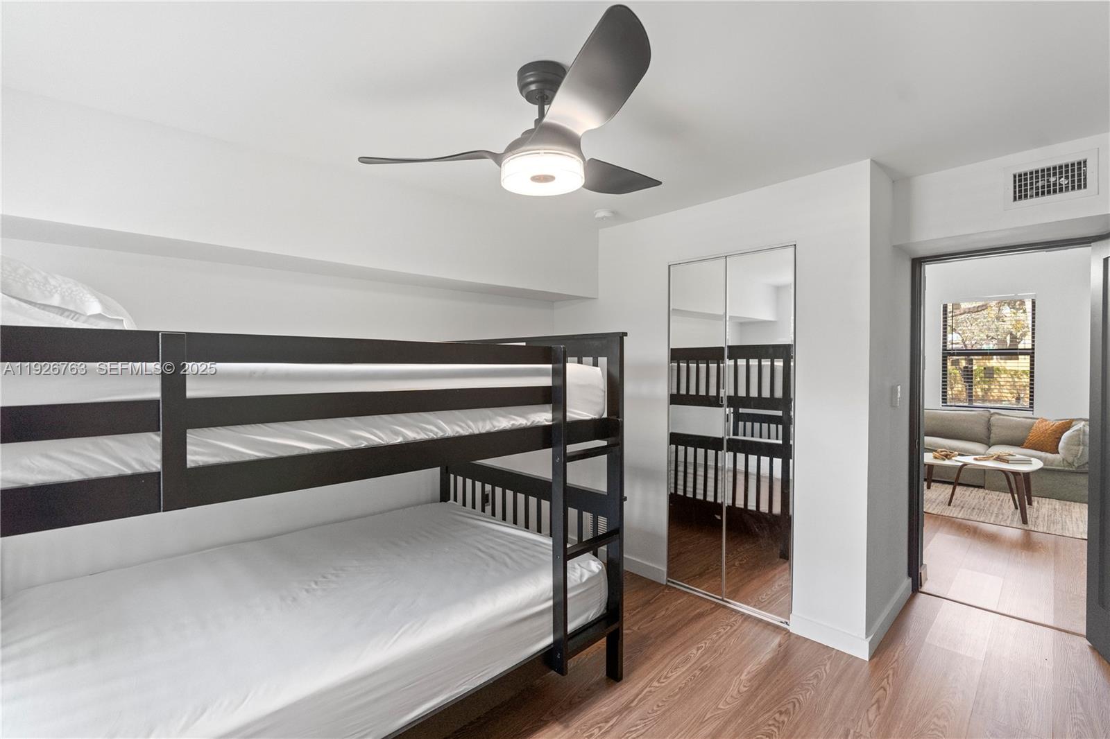 GLENDALE LAWNS REV PLAT - Residential Lease