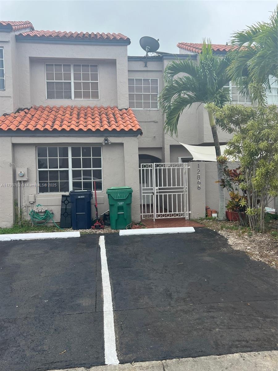 12866 Sw 62nd Ter 12866, Miami, Broward County, Florida - 2 Bedrooms  
2 Bathrooms - 