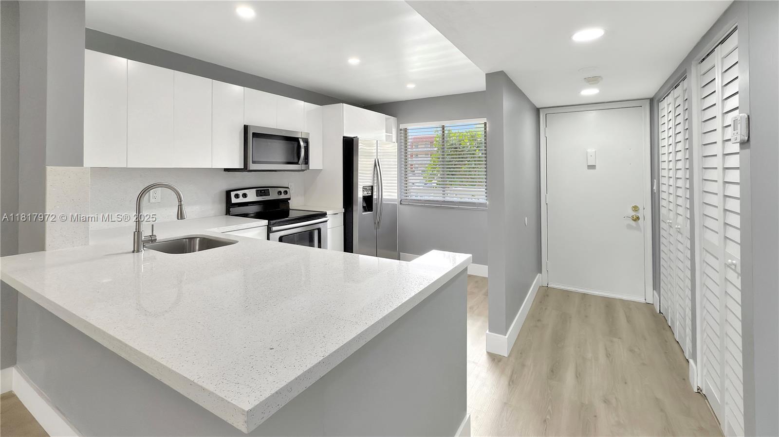 Rental Property at 3571 Inverrary Dr 203, Lauderhill, Miami-Dade County, Florida - Bedrooms: 2 
Bathrooms: 2  - $1,750 MO.