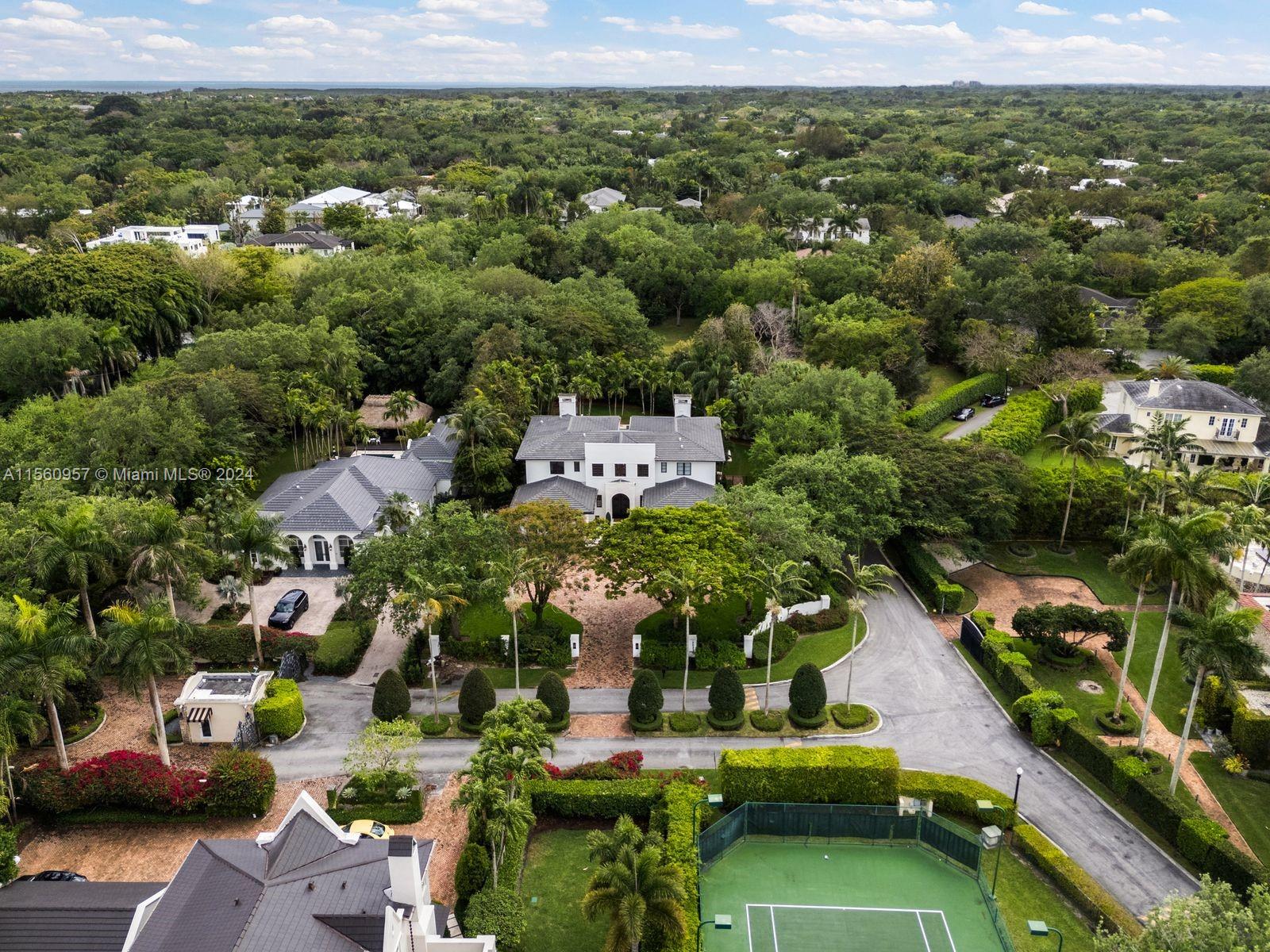 STONEGATE - Residential