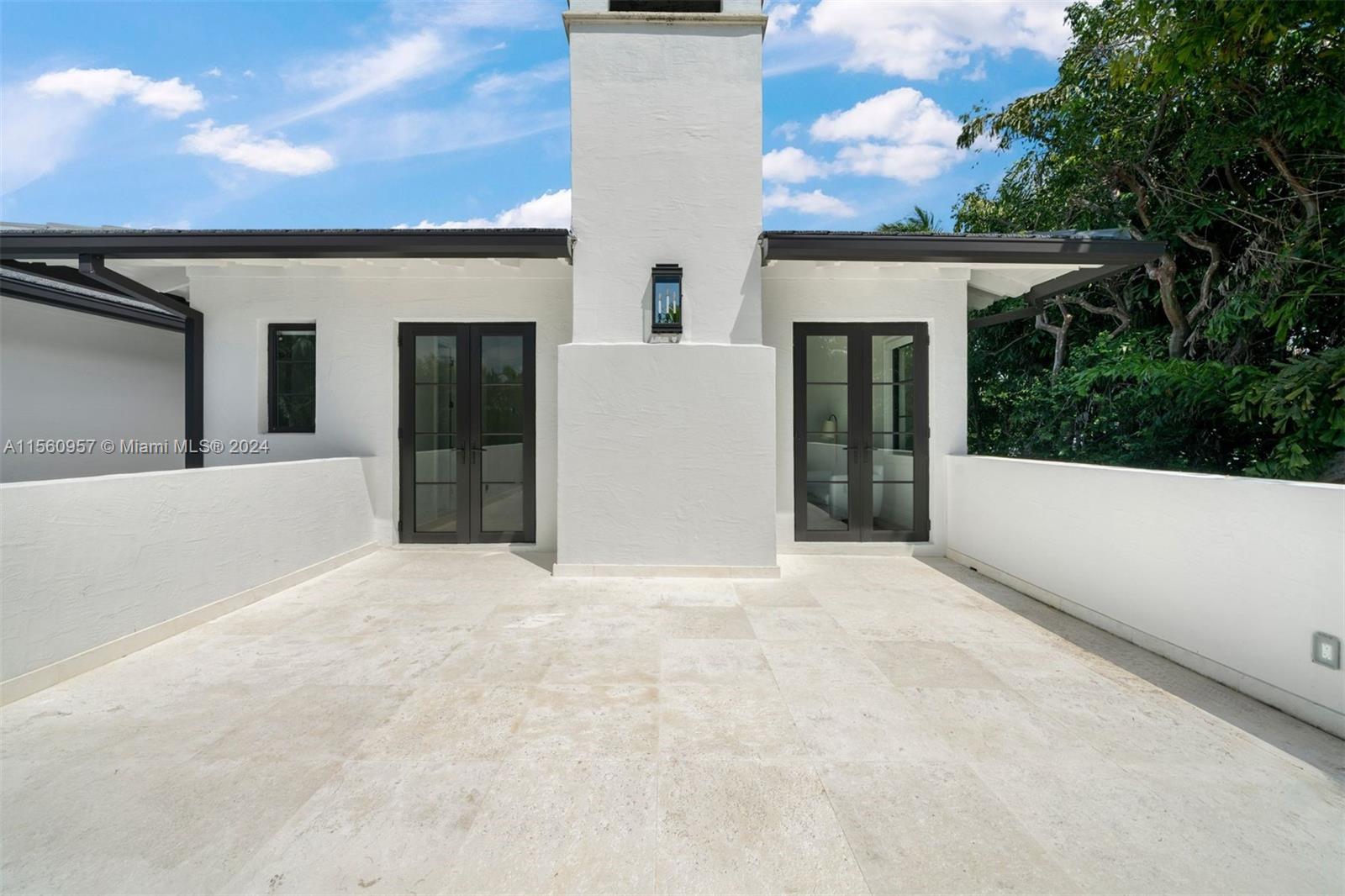 STONEGATE - Residential