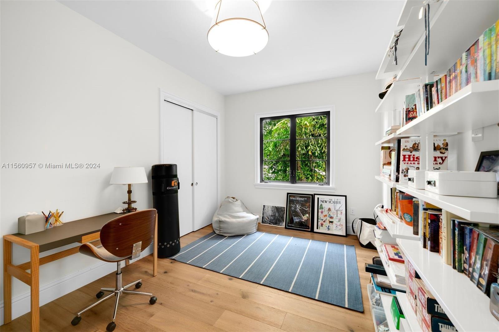 STONEGATE - Residential