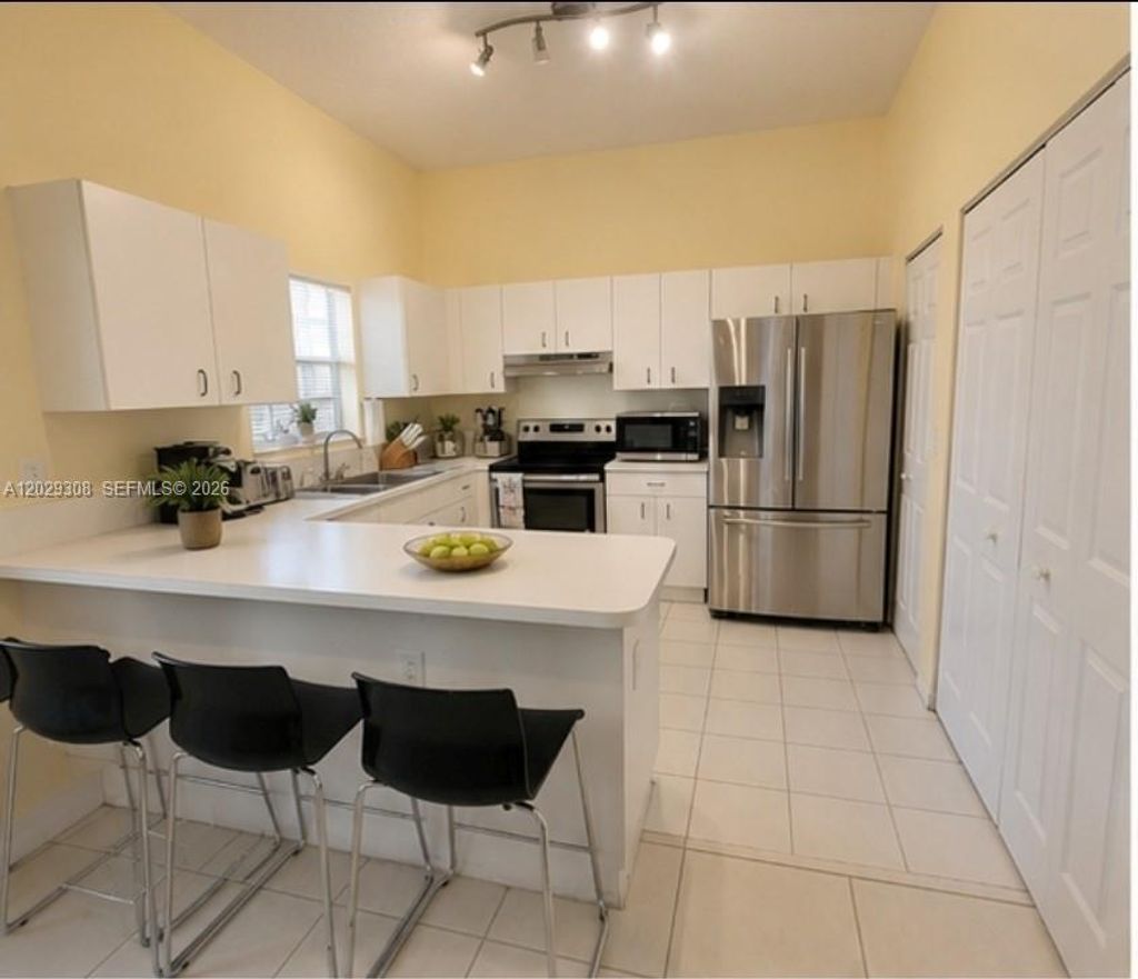 Photo of 16143 Emerald Cove Rd, Weston, FL 33331 (MLS # A12029308)