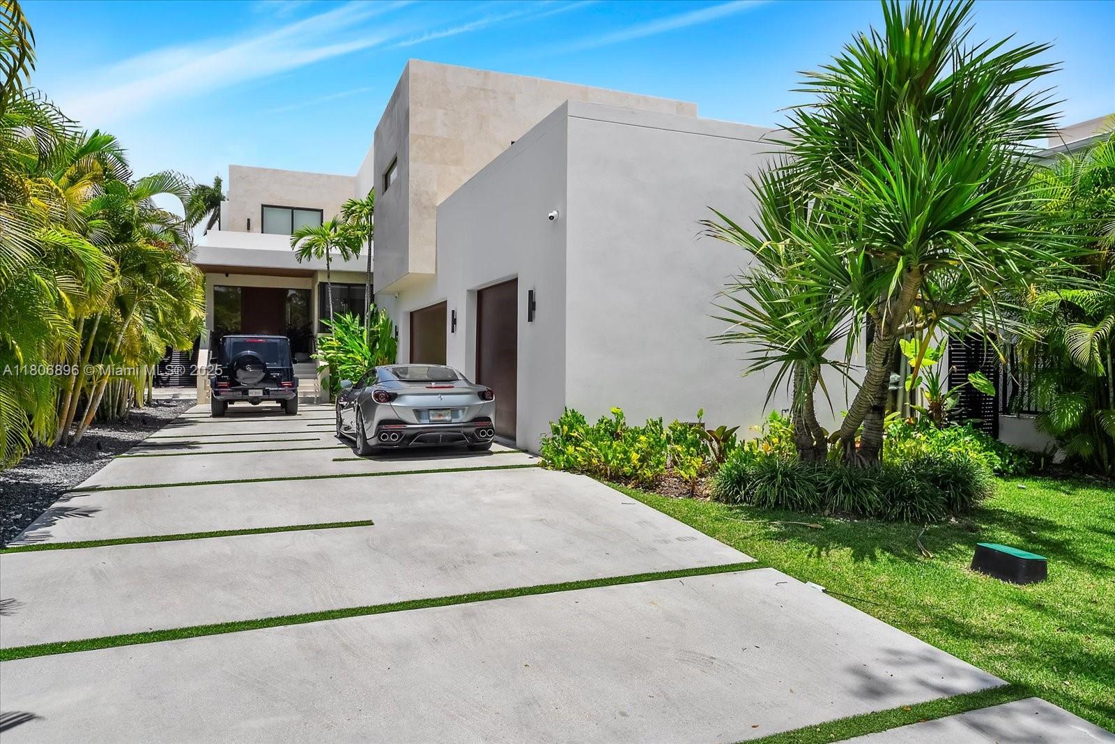 715 Ne 77th St, Miami, Broward County, Florida - 6 Bedrooms  
8 Bathrooms - 