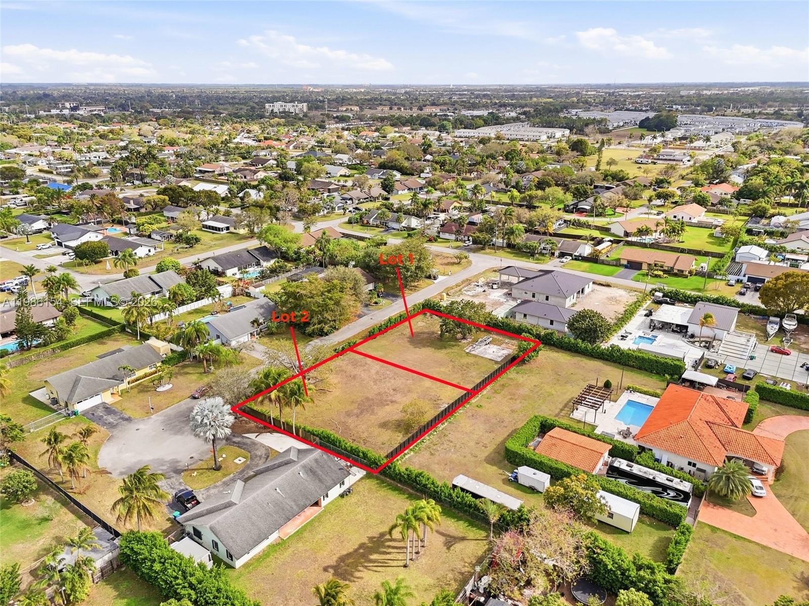 05 57 39 N110FT OF E120FT - Land