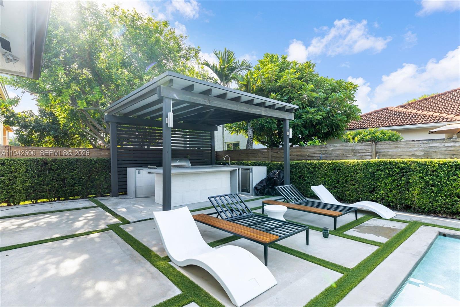 GARDEN HILLS SUB - Residential