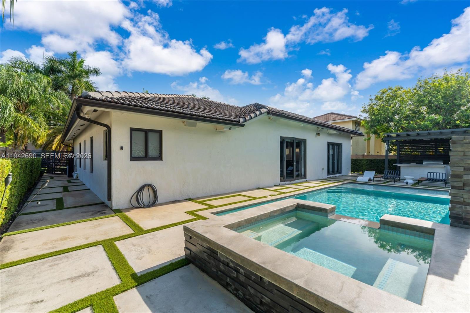 GARDEN HILLS SUB - Residential