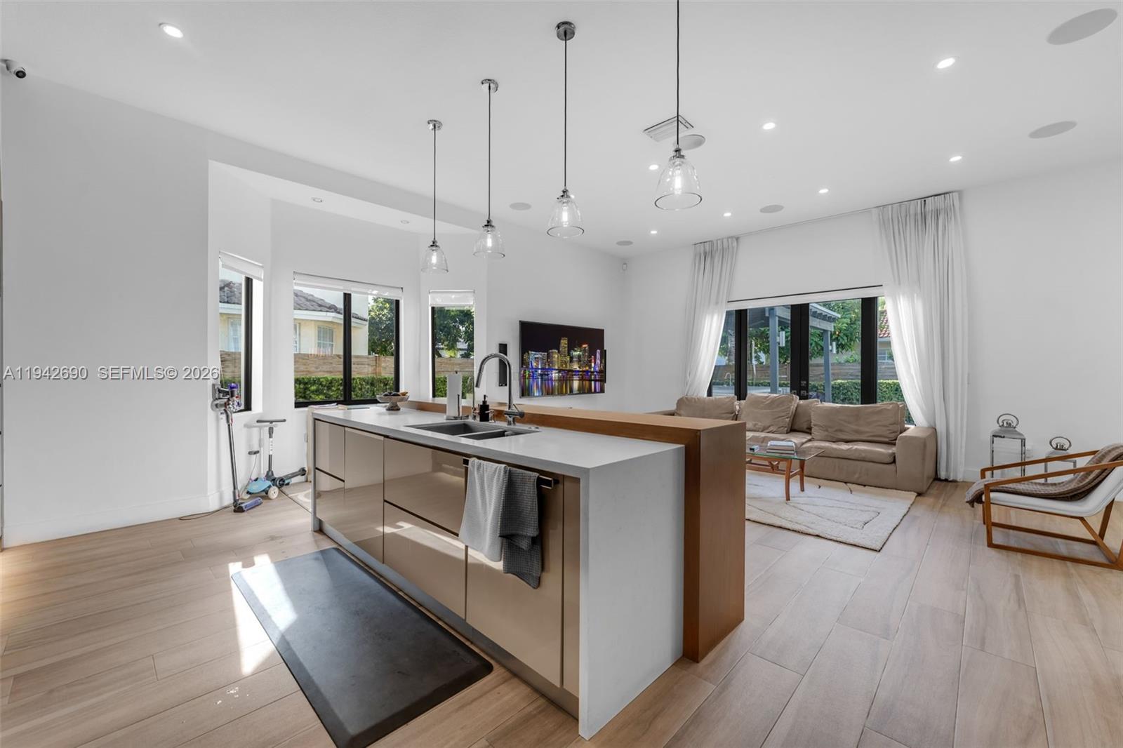 GARDEN HILLS SUB - Residential