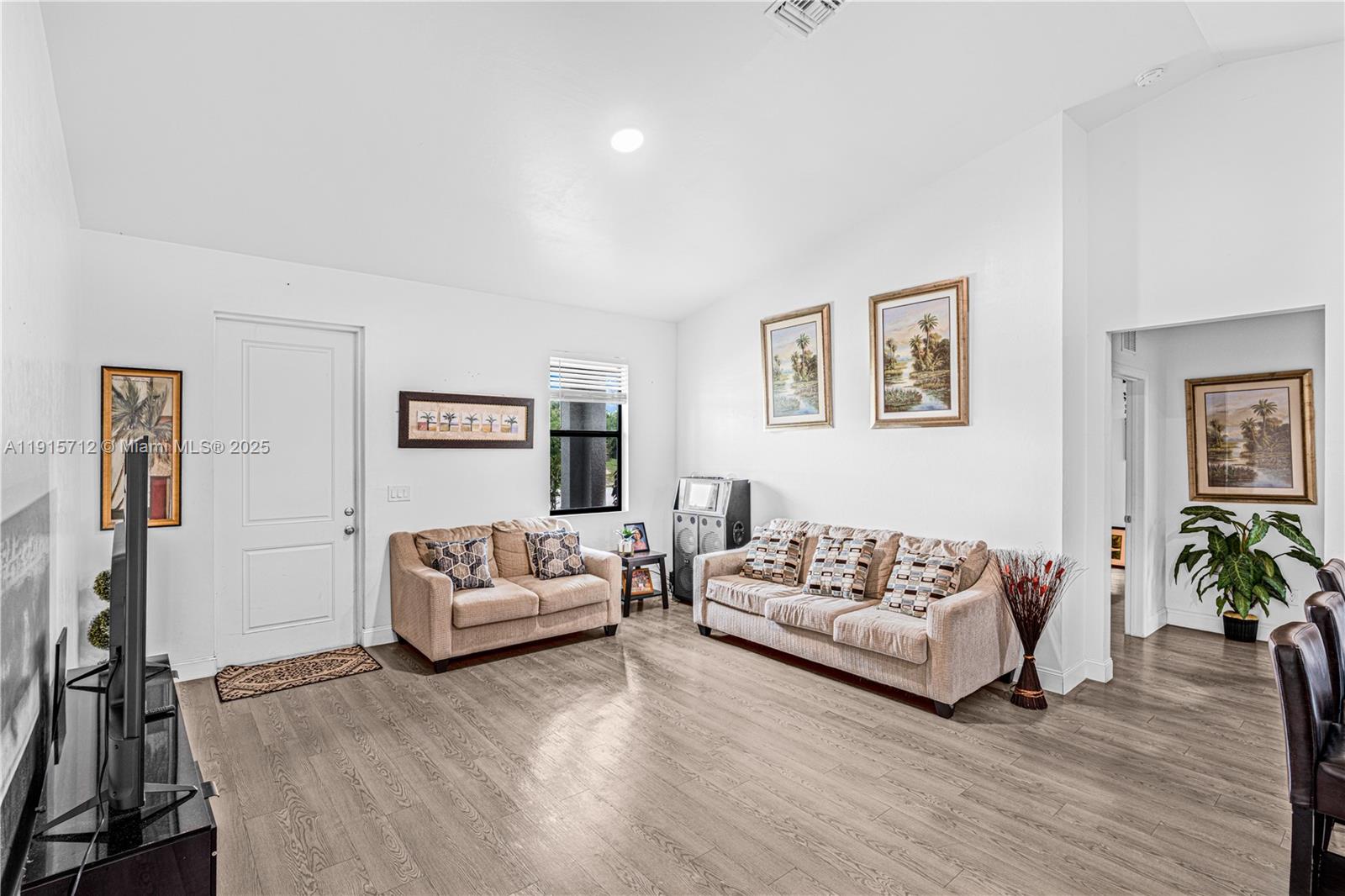 PORT LABELLE - Residential