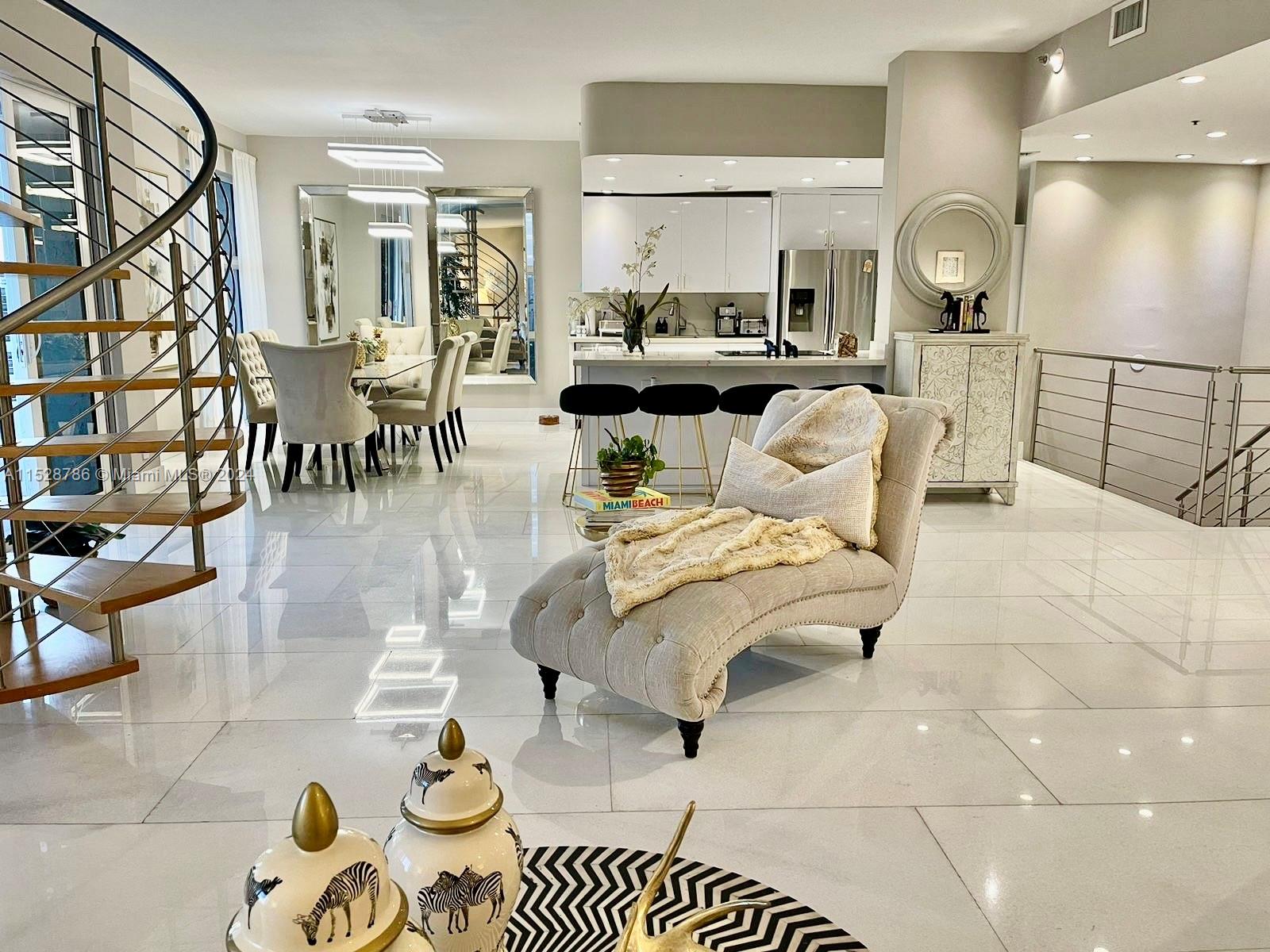 DELVISTA TOWERS CONDO - Residential