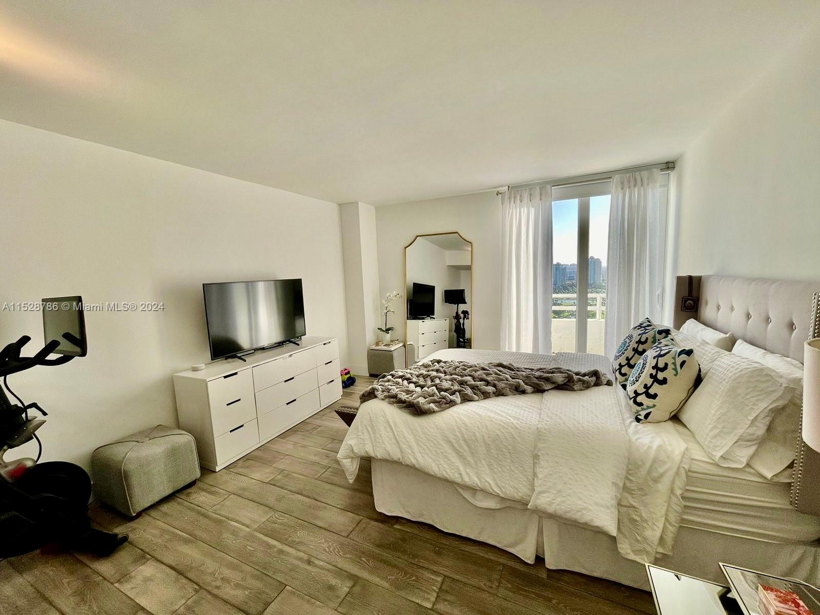 DELVISTA TOWERS CONDO - Residential