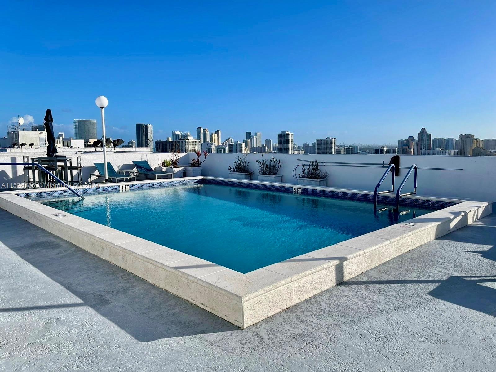 DELVISTA TOWERS CONDO - Residential