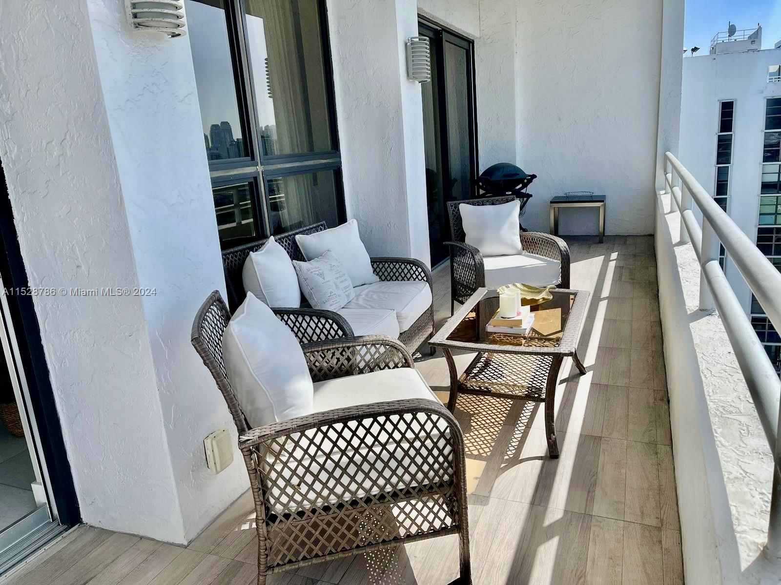 DELVISTA TOWERS CONDO - Residential