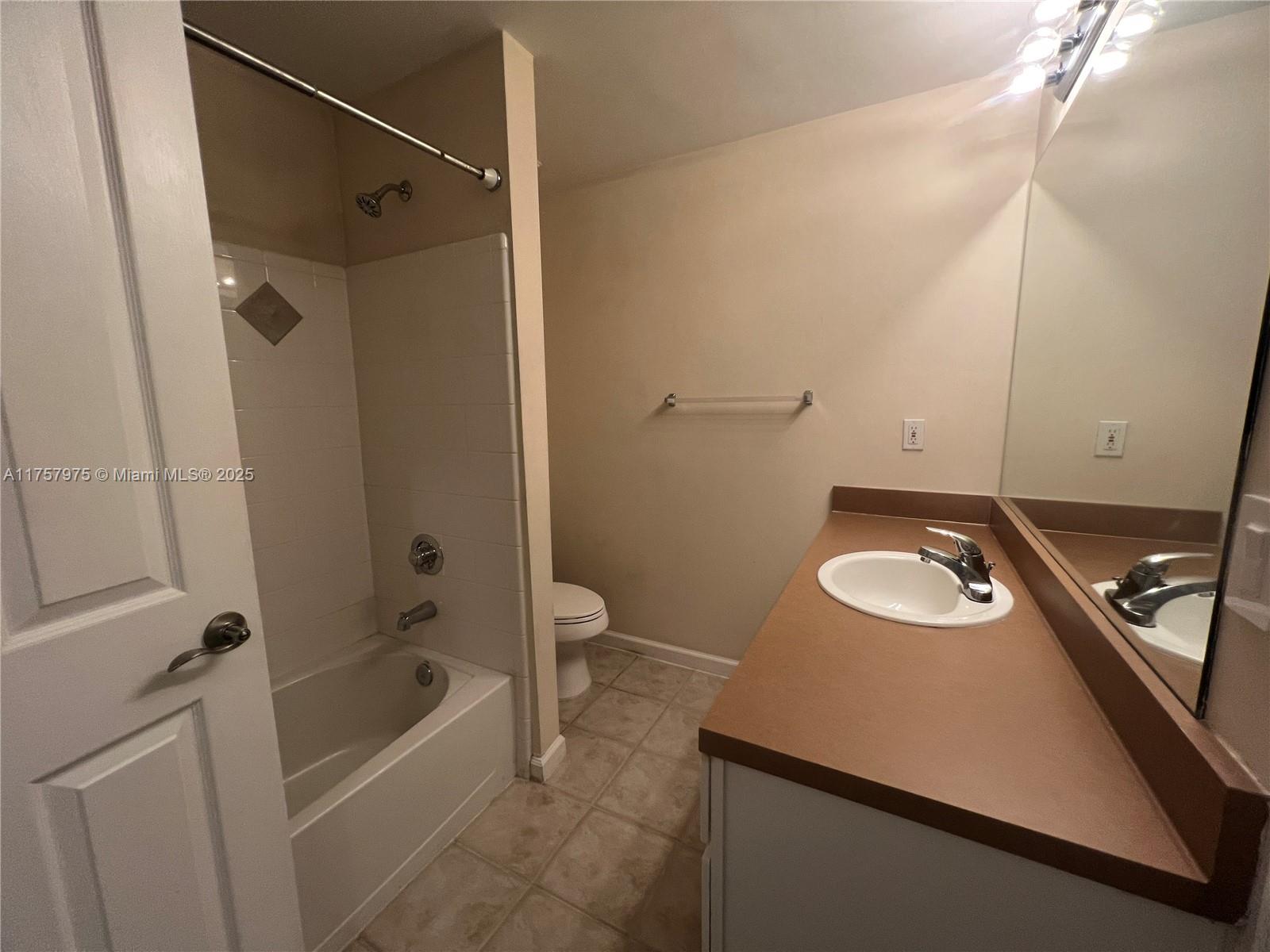 TIERRA VERDE - Residential Lease