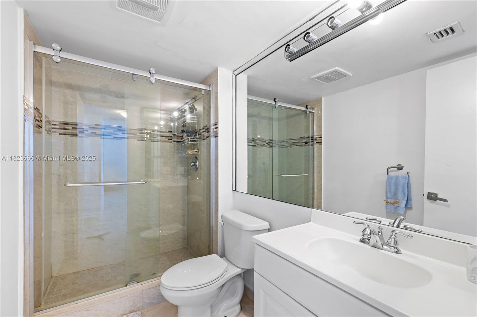 FLAMENCO CONDO TOWER I - Residential