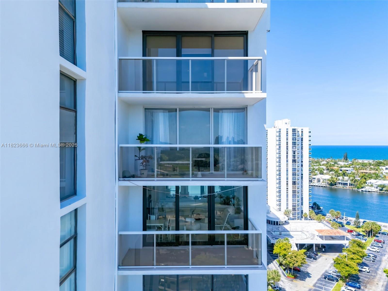 FLAMENCO CONDO TOWER I - Residential