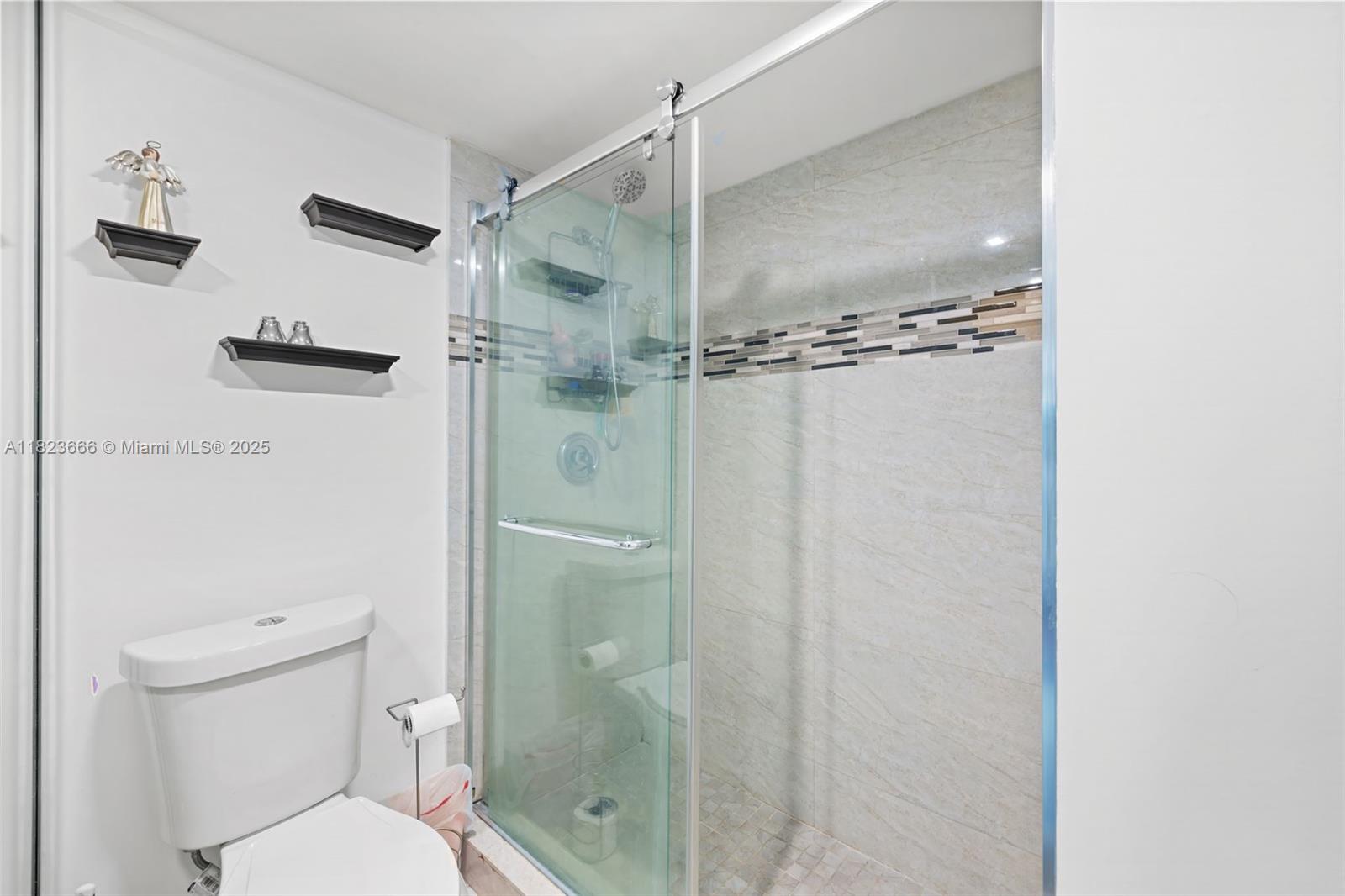 FLAMENCO CONDO TOWER I - Residential