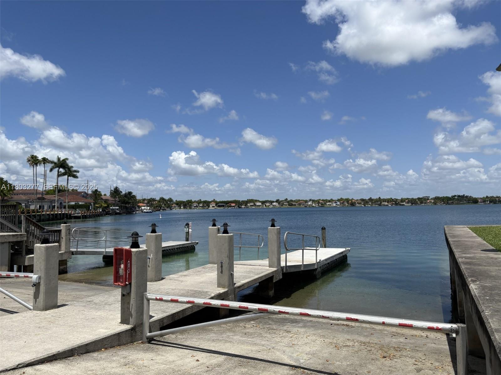 THE POINT - Residential