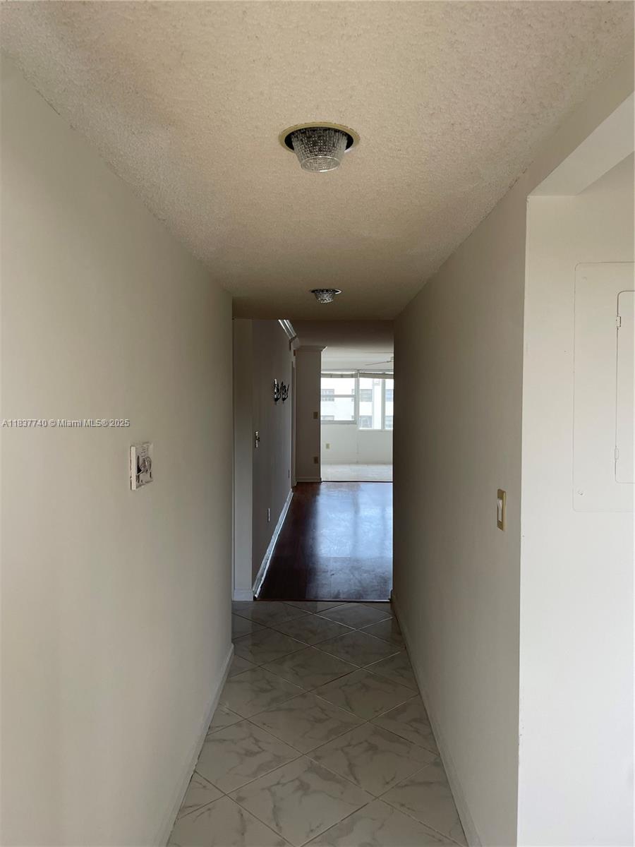 7152 S Devon Dr 304