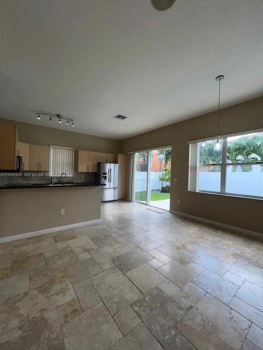 RIVIERA ISLES II - Residential