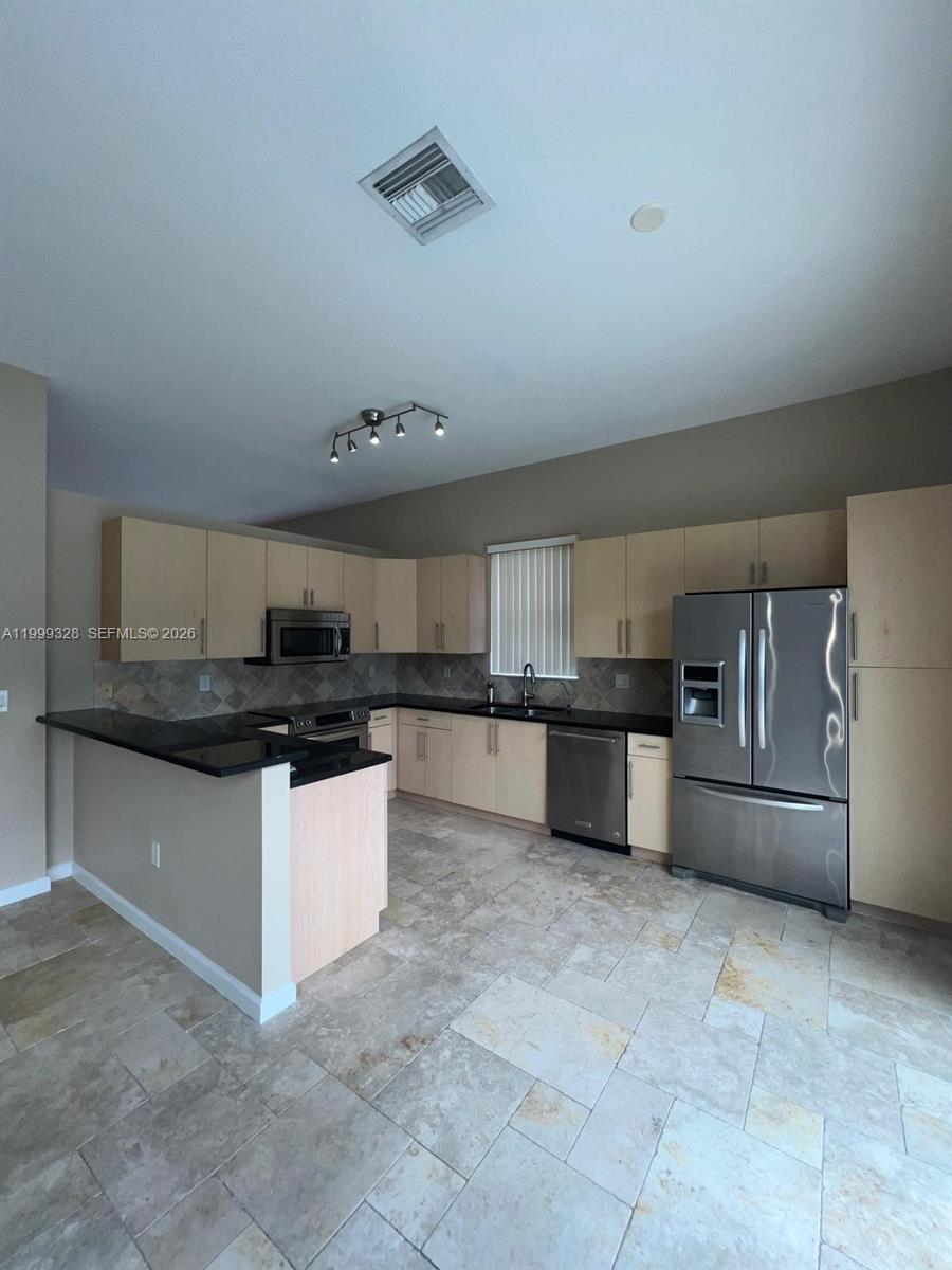 RIVIERA ISLES II - Residential