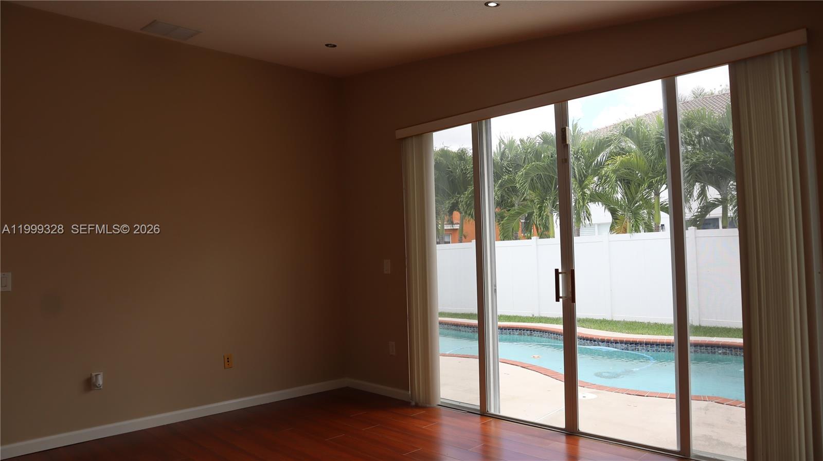 RIVIERA ISLES II - Residential