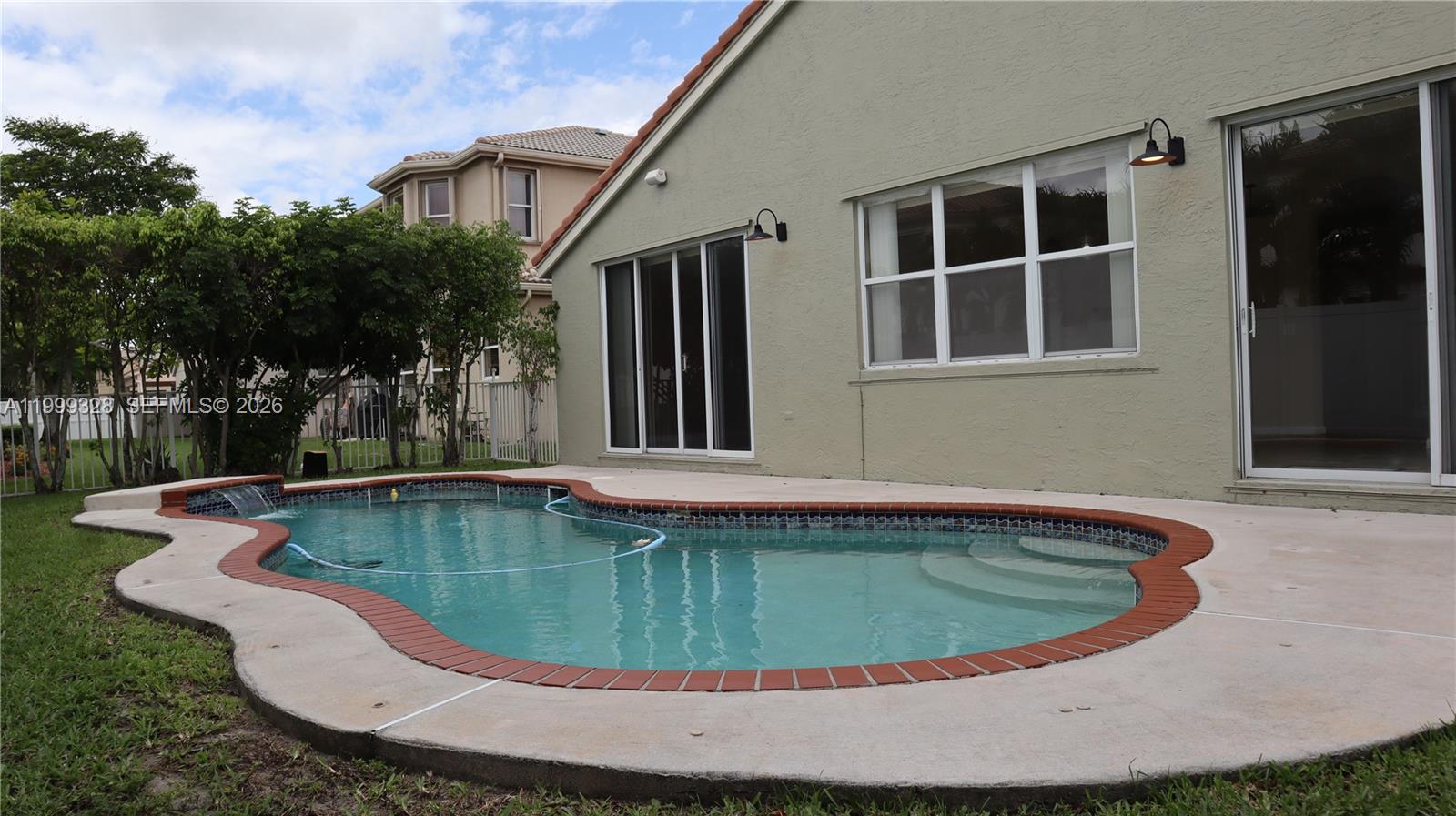 RIVIERA ISLES II - Residential