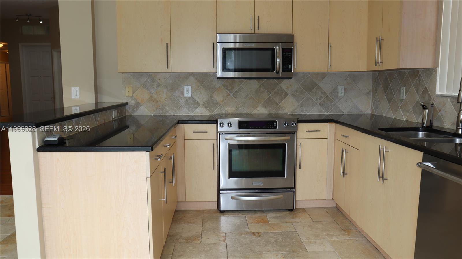 RIVIERA ISLES II - Residential