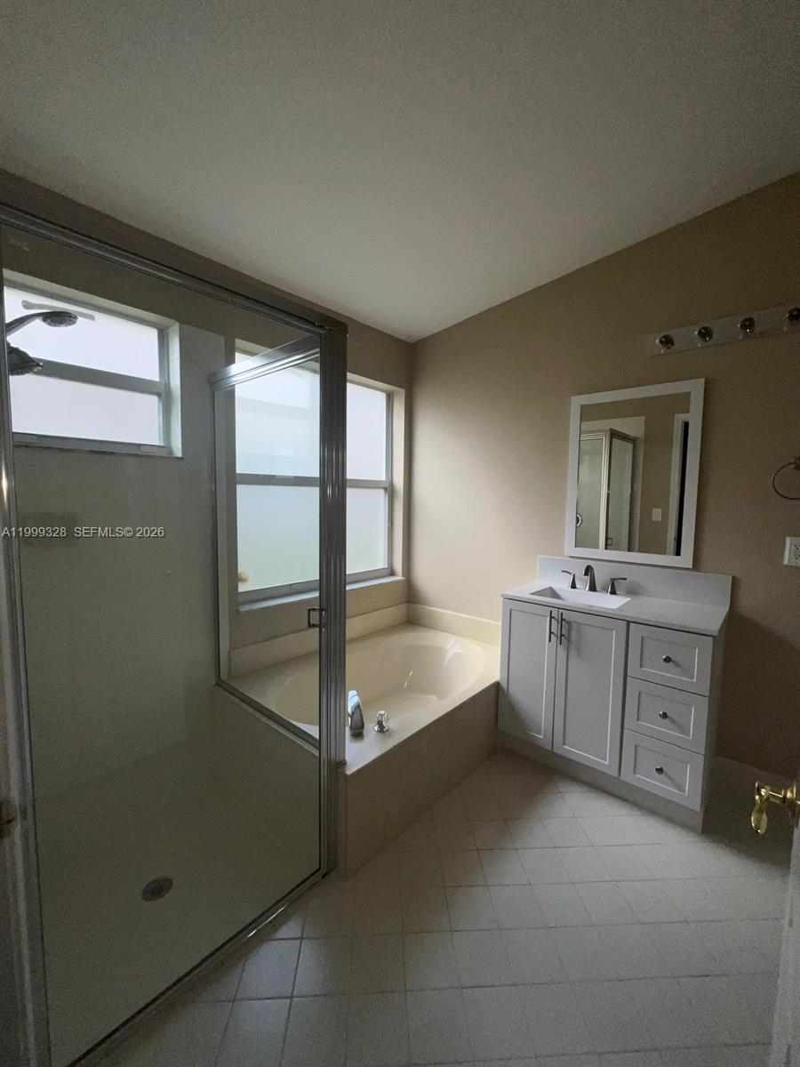 RIVIERA ISLES II - Residential