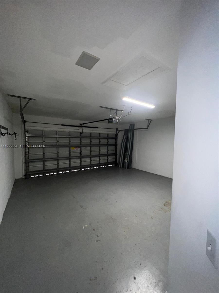 RIVIERA ISLES II - Residential