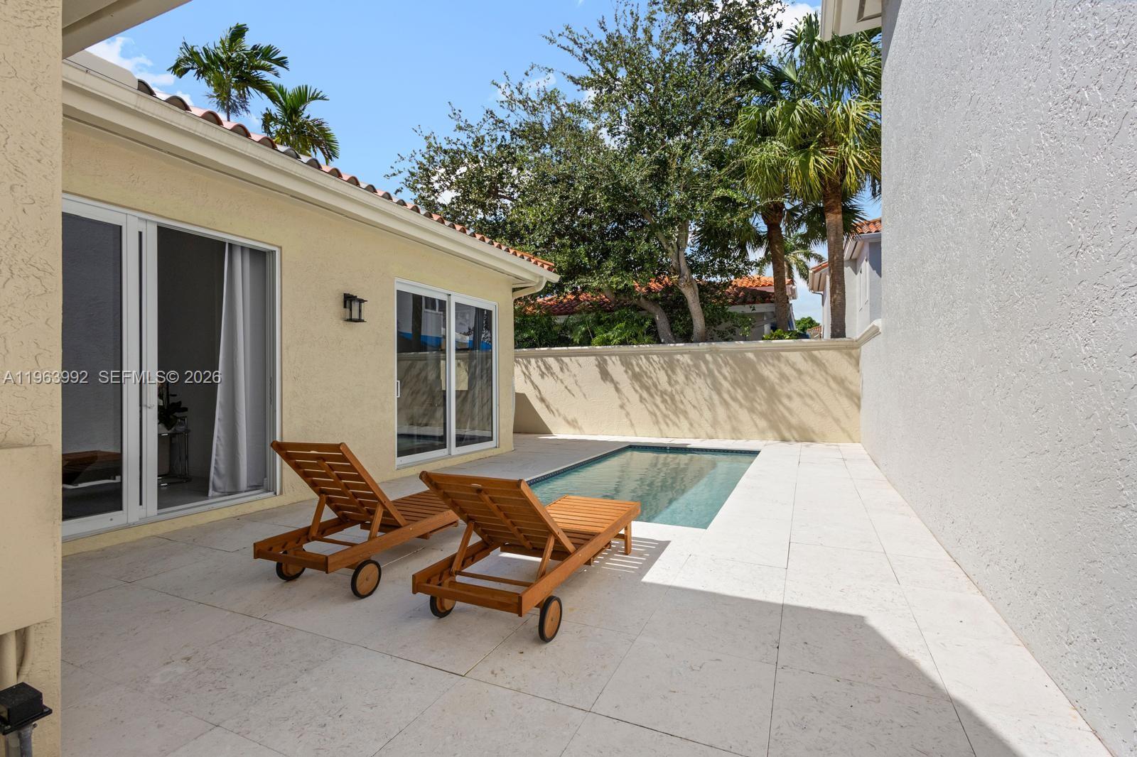 THREE ISLANDS 3RD SECTION - Residential