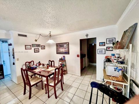 Photo of 10060 Twin Lakes Dr #37-H, Coral Springs, FL 33071 (MLS # A11884428)
