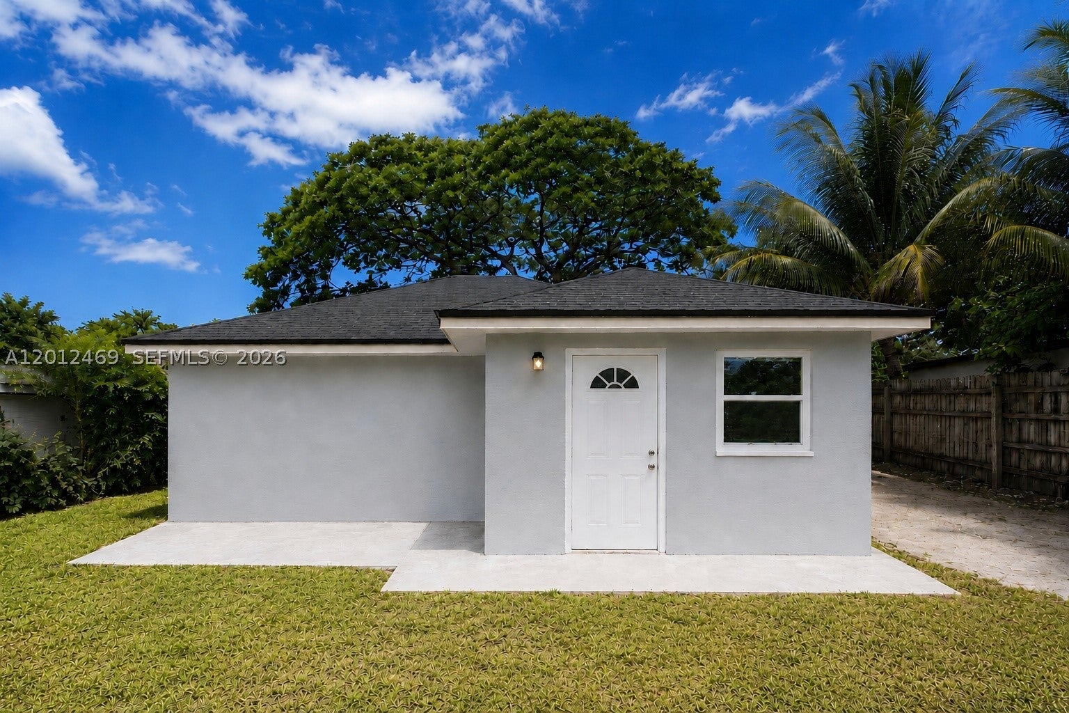 1861 NW 112th St