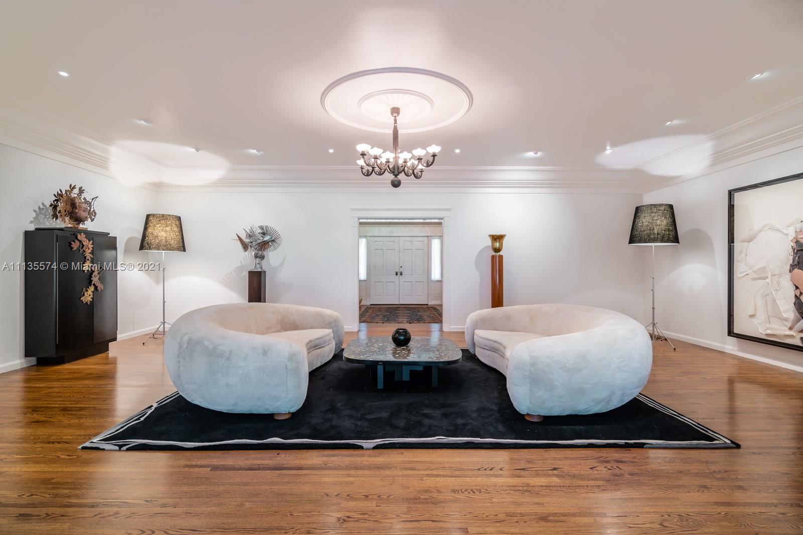 GABLES ESTATES NO 2 - Residential
