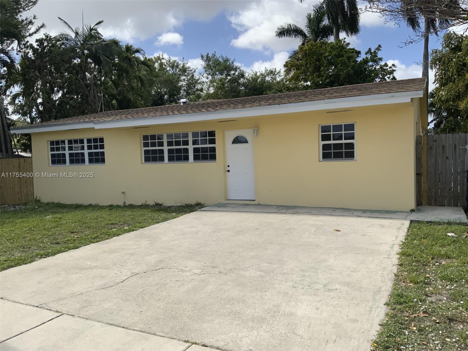 13520 Nw 17th Ave, Opa-Locka, Miami-Dade County, Florida - 4 Bedrooms  
2 Bathrooms - 