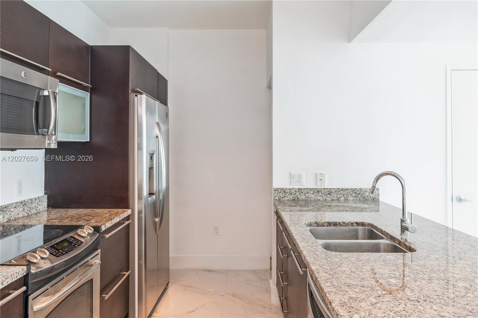 951 Brickell Ave 3706