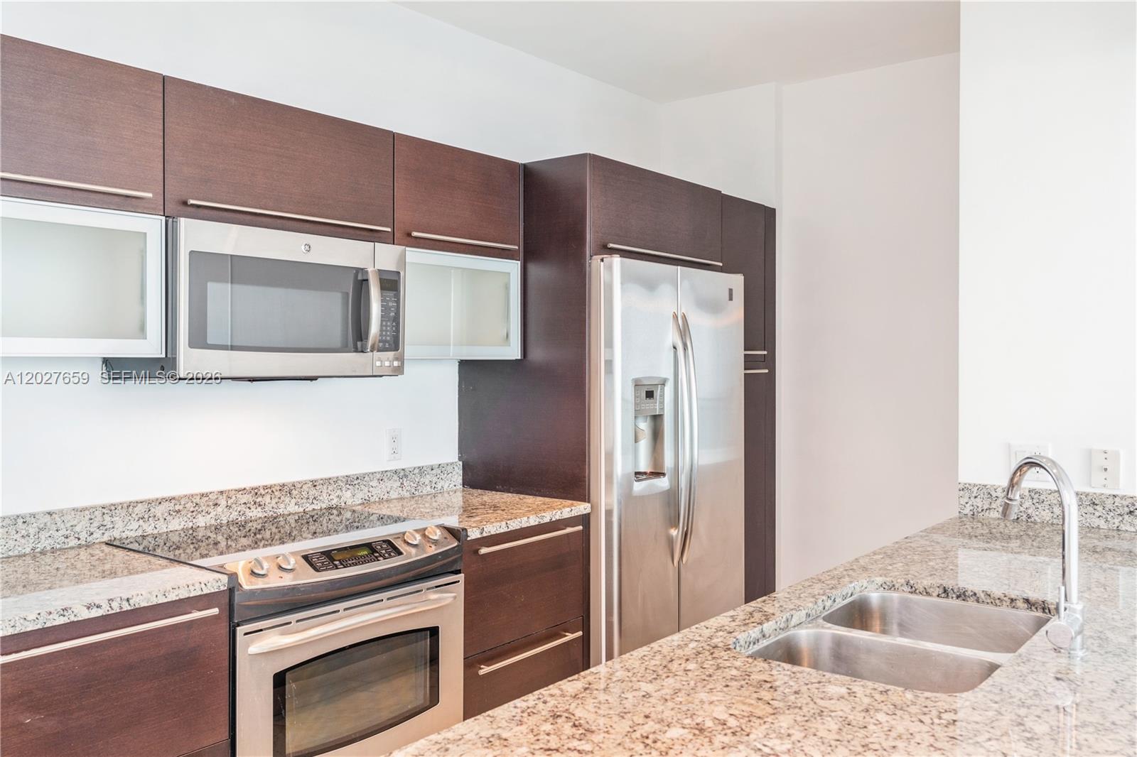 951 Brickell Ave 3706