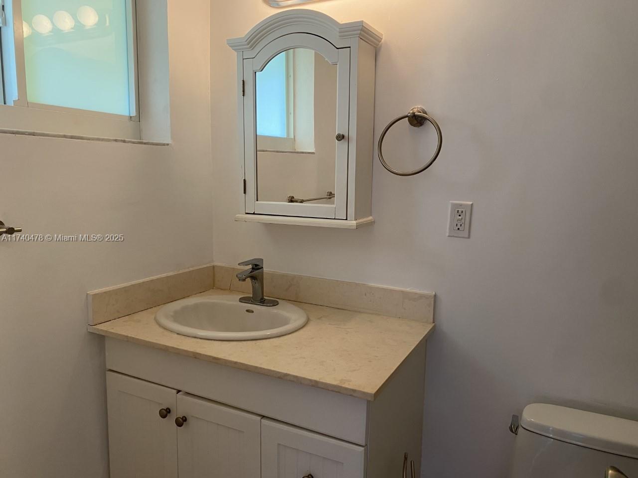 HARBOUR POINT CONDO - Residential