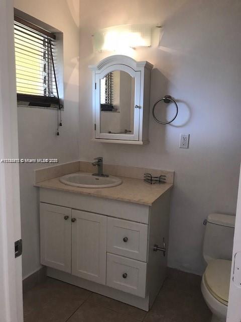 HARBOUR POINT CONDO - Residential