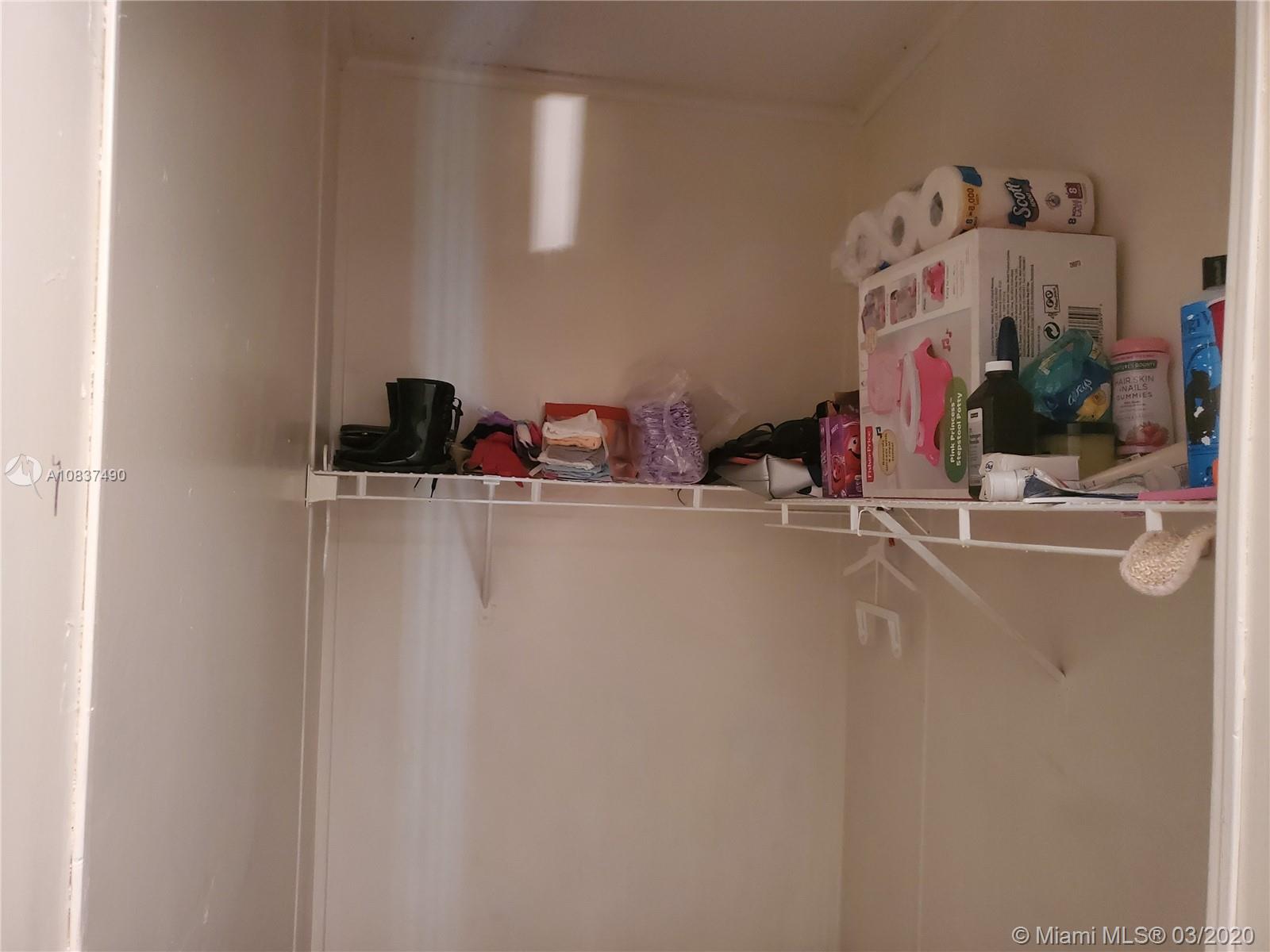 ROSEMONT VILLAS UNIT B - Residential