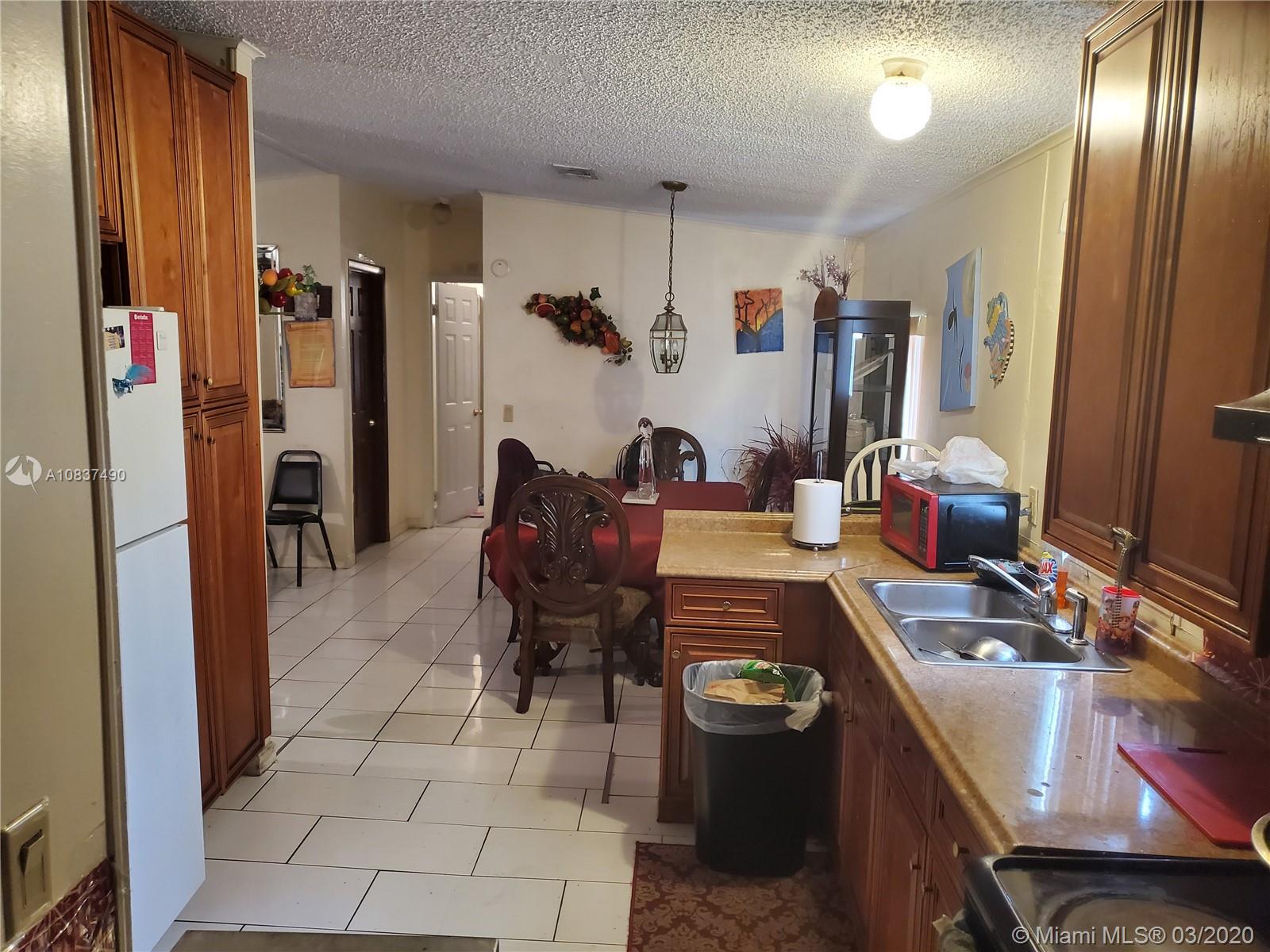 ROSEMONT VILLAS UNIT B - Residential