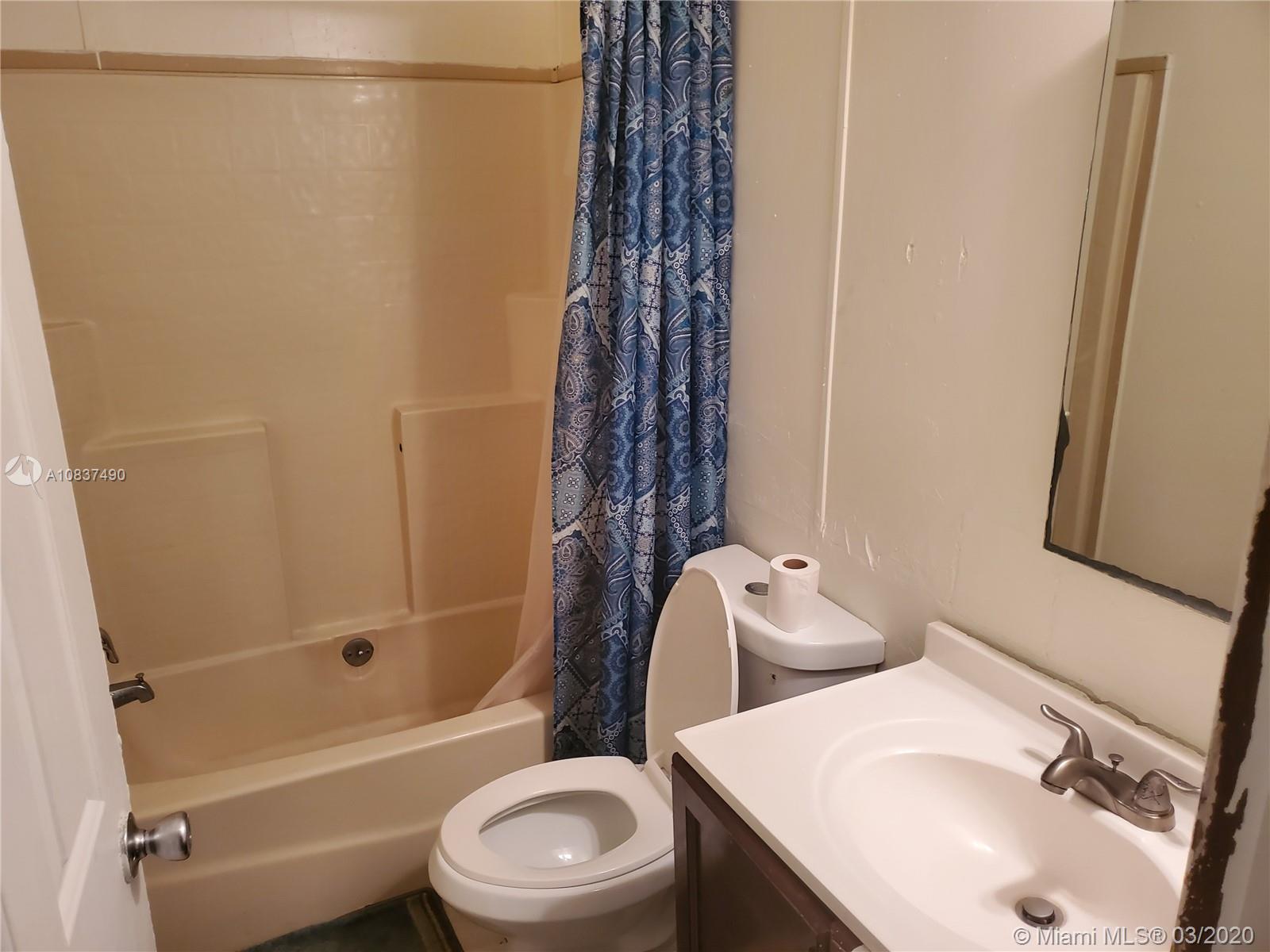 ROSEMONT VILLAS UNIT B - Residential